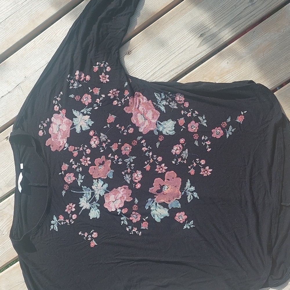 Floral top - Picture 2 of 7